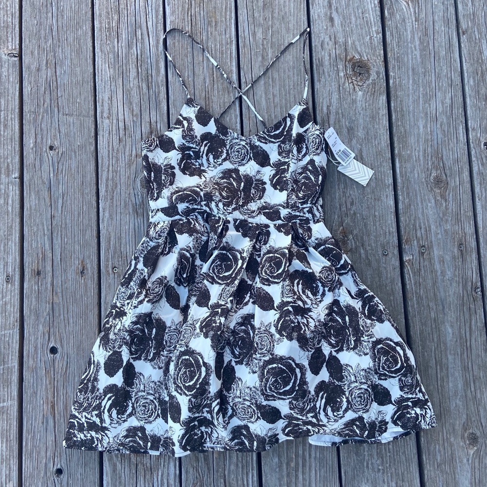 NWT Floral Forever 21 Dress